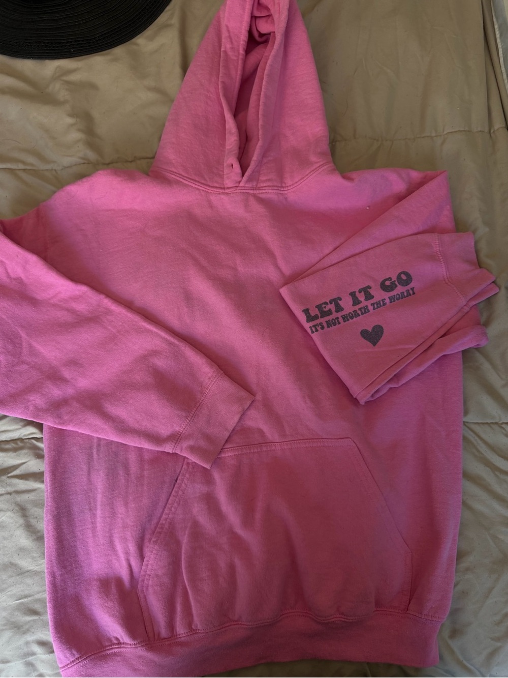 Pink Graphic Hoodie "Let It Go"